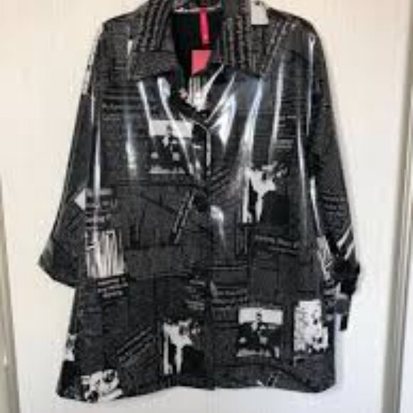 NWT IC by Connie K Newspaper Waterproof Shiny Rain Jacket Medium - Picture 11 of 12
